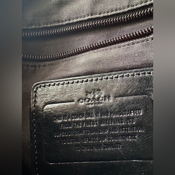 COACH Crossbody Bag - Picture 5 of 9